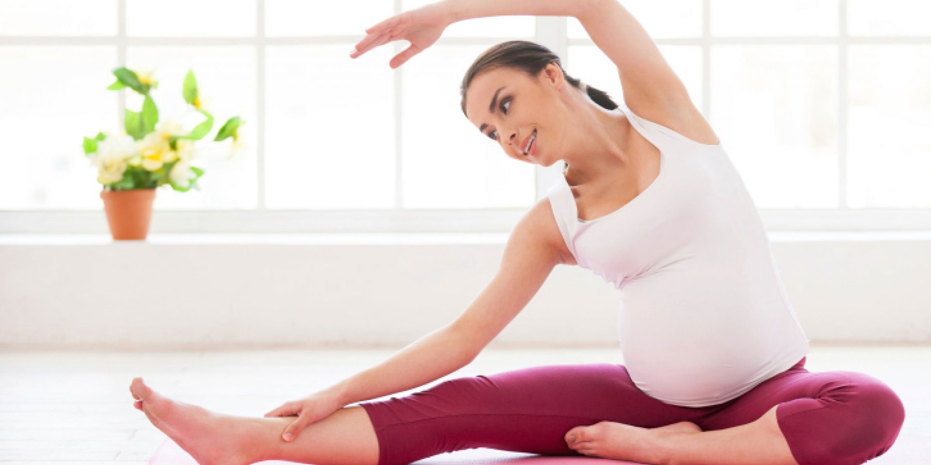 pregnant yoga featured image